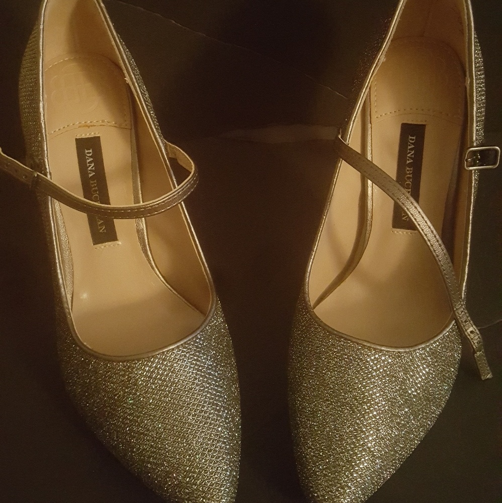 Shoes - Picture 3 of 3